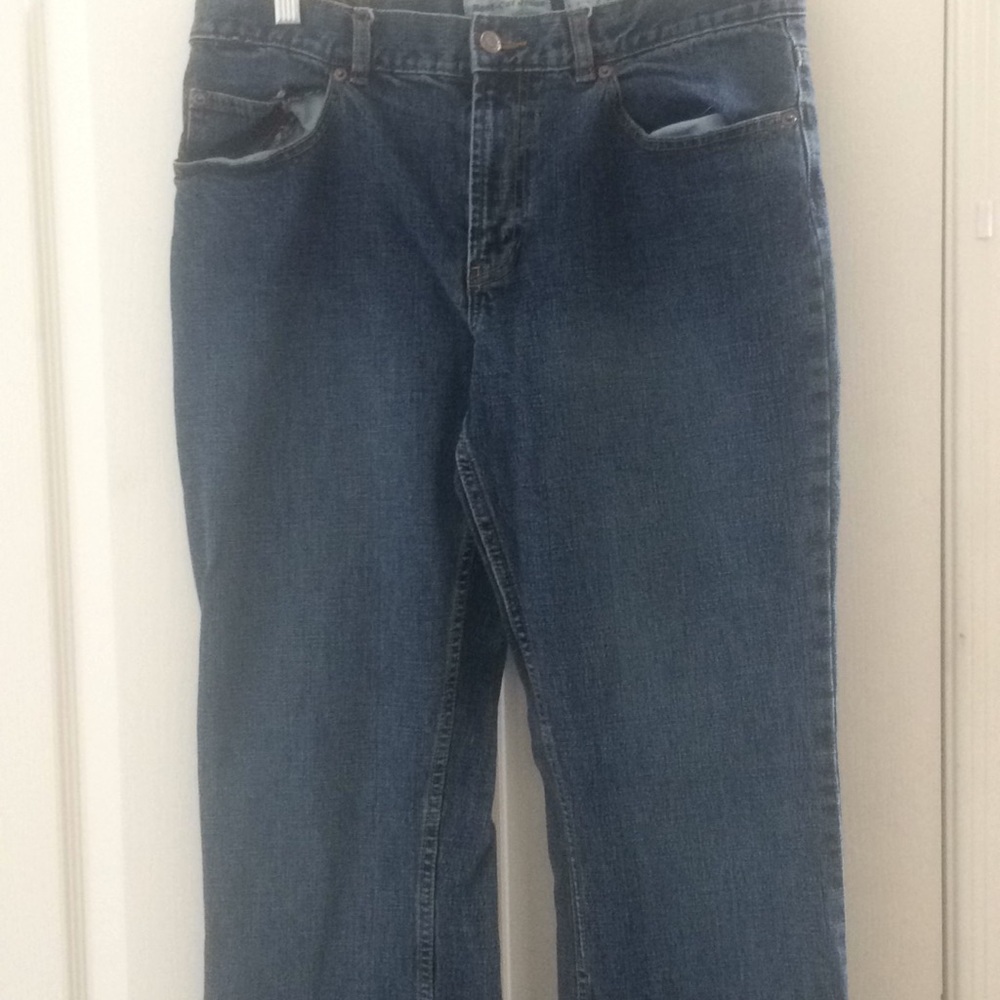 FINAL MARKDOWN Ladies old navy bootcut jeans 12L